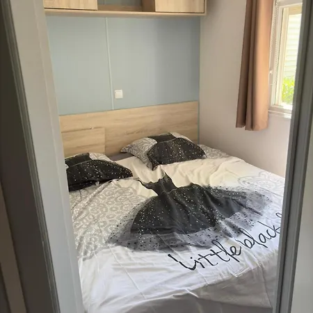 La Carabasse Mobile 8 Personnes Campsite *